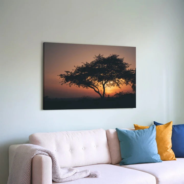 Obraz na płótnie canvas Drzewo przy zachodzie realistyczny