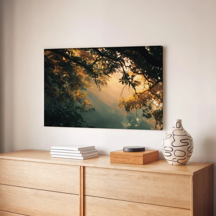 Obraz na płótnie canvas Złote promienie lasu realistyczny