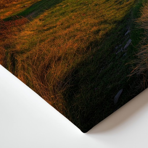 Obraz na płótnie canvas Kaplica na wzgórzu realistyczny