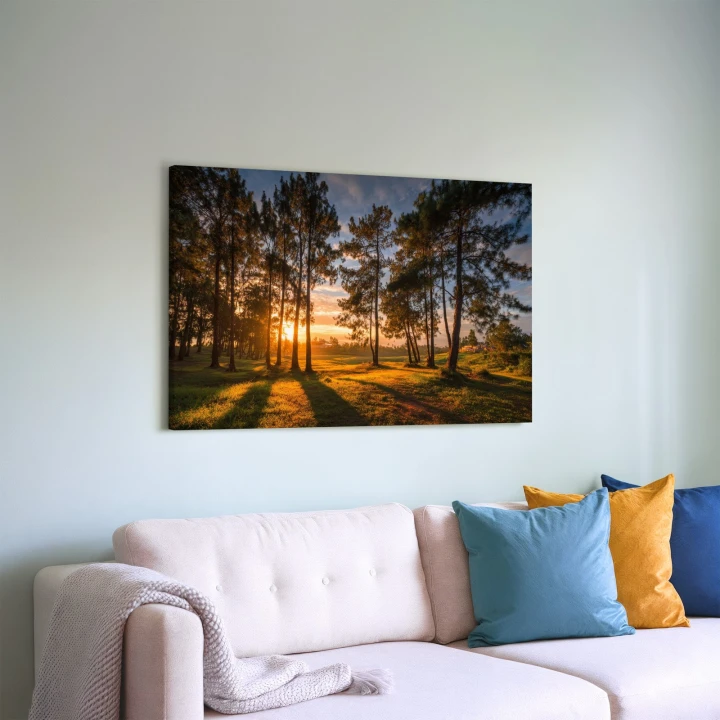 Obraz na płótnie canvas Zachód słońca w lesie realistyczny