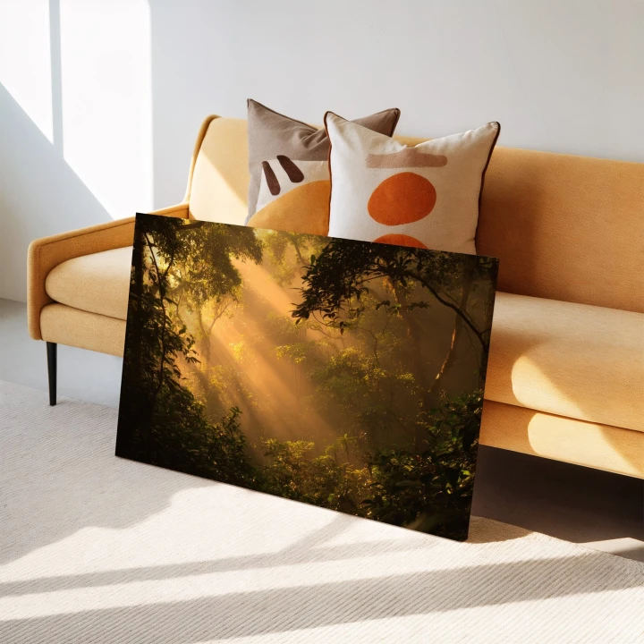 Obraz na płótnie canvas Złote promienie realistyczny