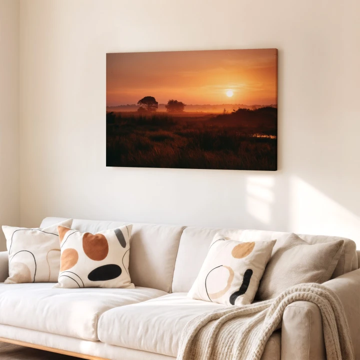 Obraz na płótnie canvas Zachód nad łąką realistyczny