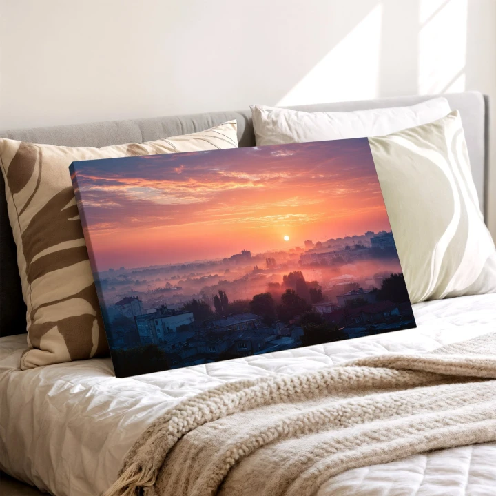 Obraz na płótnie canvas Mglisty wschód słońca realistyczny